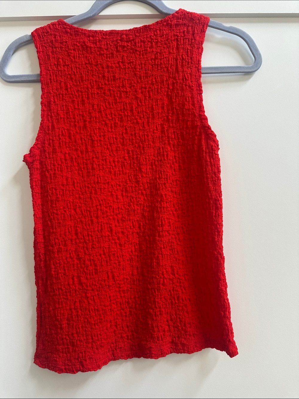 Evereve Red Textured Sleeveless Tank - Picture 3 of 4